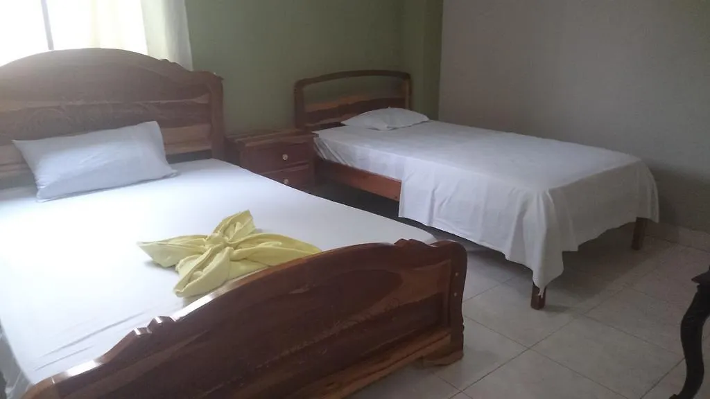 ** Hotel Rio Guayas Ecuador